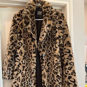 Zara leopard print coat size Small, New